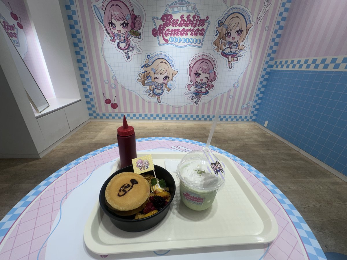 Salmon_missile's tweet photo. 仕事終わりにコラべカホ行きました！
パンケーキもシェイクも美味しかったです！
(にんじん🥕を描こうと試みたのは秘密な) https://t.co/oLC6aoQU8m