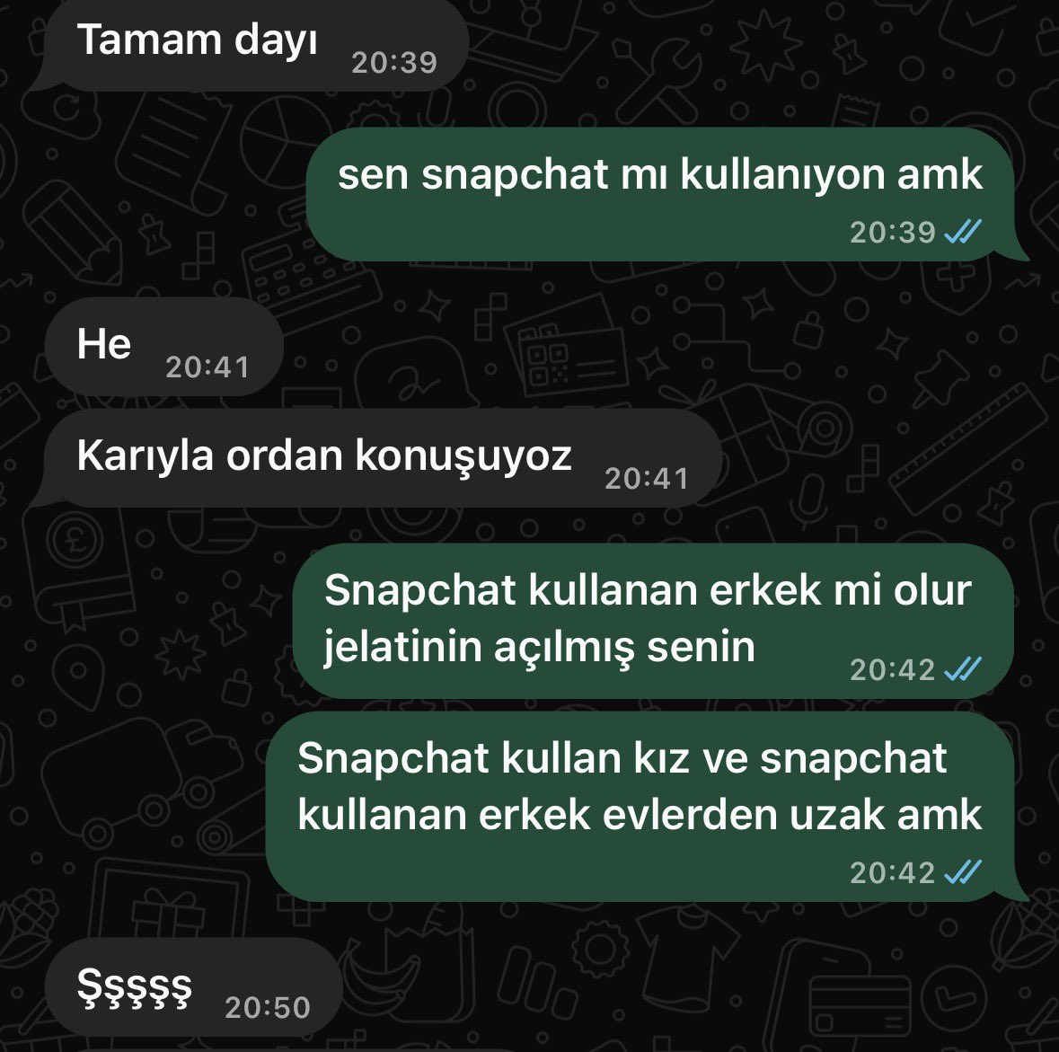 9mmSigsauer's tweet photo. Hala snapchat kullananları görünce bizim sinir https://t.co/p7SF1VShHC
