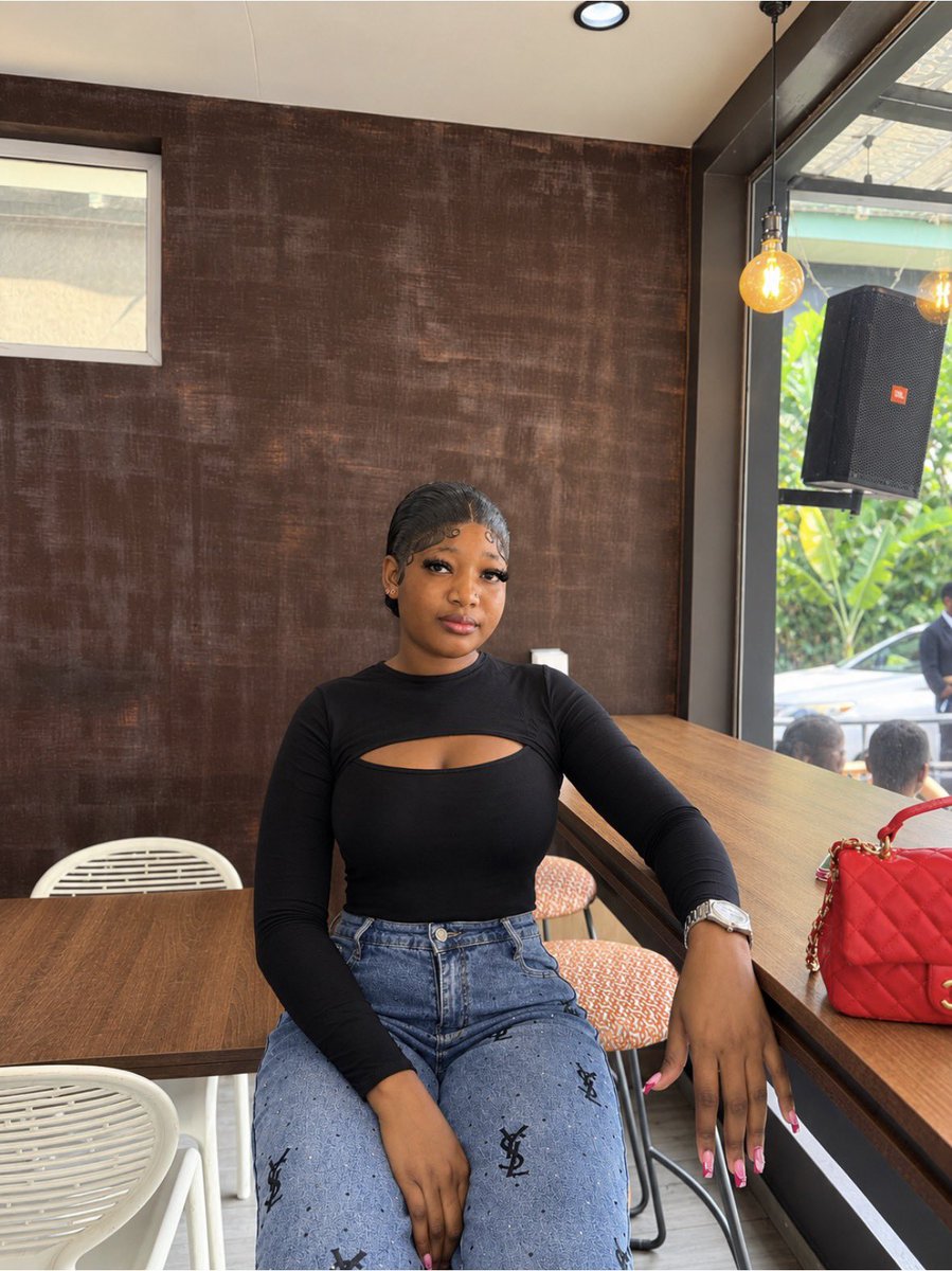 Anikeolaaa's tweet photo. Cafe date over the weekend🩵✨ https://t.co/9IL9NgZBoA