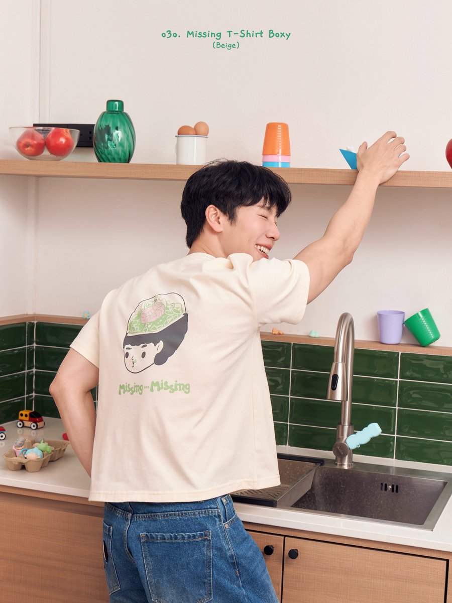 o3oobjects's tweet photo. 🌱o3o.Missing T-Shirt Boxy ที่ใส่สบาย เหมาะสำหรับหยิบมาใส่ใน Everyday Look พร้อมลายสกรีนที่ถ่ายทอดเรื่องราวจาก o3o x MissingTheMissing ผ่านงานดีไซน์ของ วอร์ วนรัตน์ มาถ่ายทอดออกมาเป็นลวดลายบนเสื้อ ที่มีเอกลักษณ์แตกต่างกัน โดยมีให้เลือกทั้งหมด 2 สี 2 ดีไซน์ 

Color: Beige, Black
Size: S, M, L, XL, XXL
Price: 988 THB

🔗 MORE INFO IG: o3o.objects 

#o3oobjects #o3oCollaboration #o3oxMissingTheMissing #o3oXWarWanarat