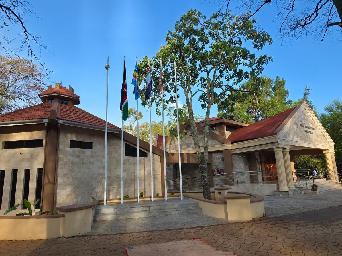 KinyanBoy's tweet photo. Baba is gone but his story will forever live in generations to come. Ruto is a man of his words, gave Raila a coveted state funeral and now the Raila Amolo Odinga Mausoleum has been unveiled with military precision. Baba continues to live with us. https://t.co/QK2FIJ9QAw
