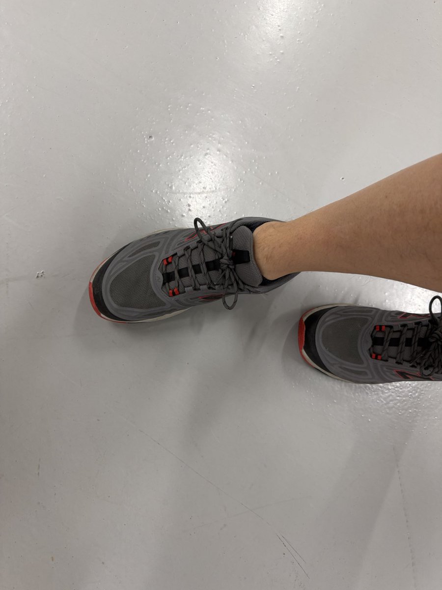 contenyByhubby's tweet photo. #feetfetısh #feetfinder https://t.co/d1PbenGZVU