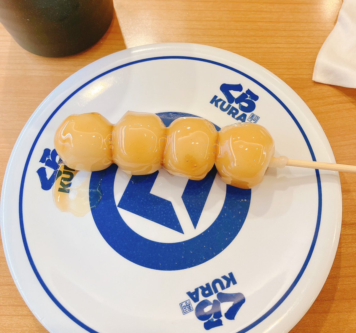 Aw07yi's tweet photo. お寿司食べてきた！エビ天2倍凄い美味しかった https://t.co/0sZ5RaMQAF