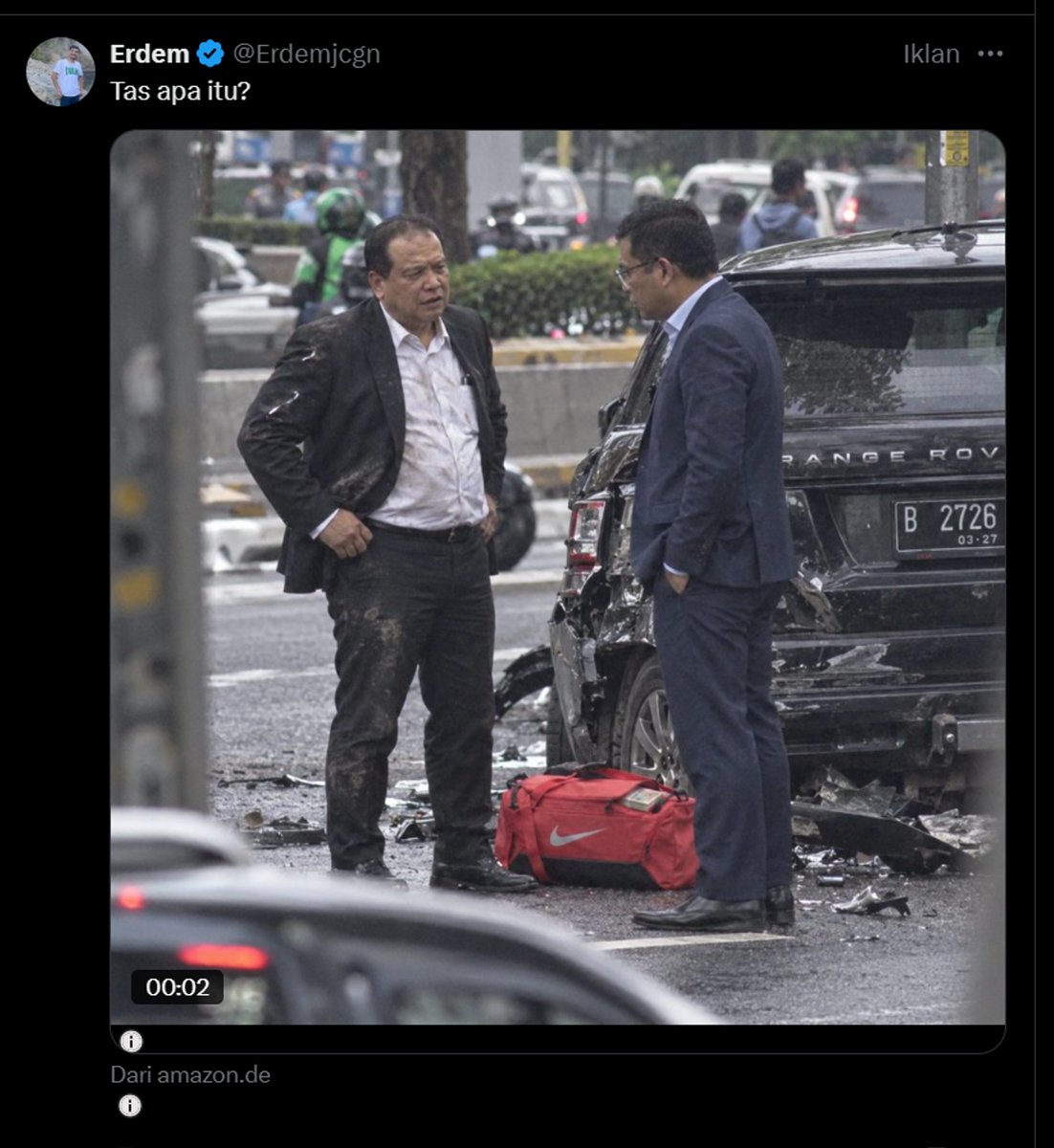 txttransportasi's tweet photo. Twitter aneh sumpah. Tiba-tiba muncul iklan clickbait kayak gini.

Hati-hati ya jangan diklik. https://t.co/6bI7CoiQ0l