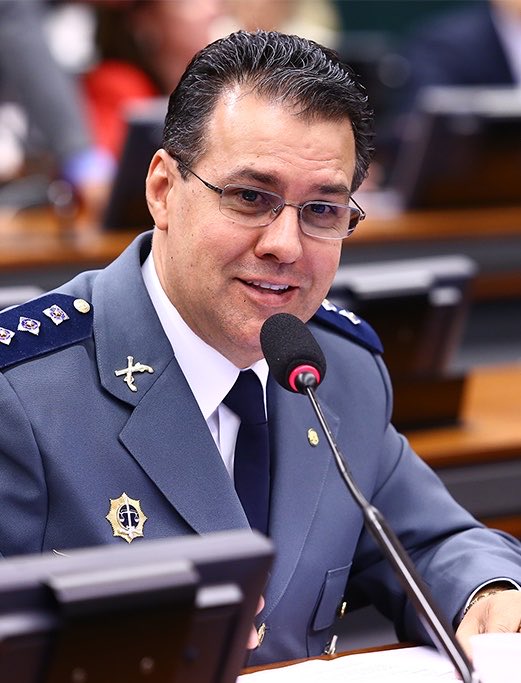 poponze's tweet photo. O deputado federal Capitão Augusto (PL) instituiu um projeto de lei que prevê a EXTINÇÃO da Agência Nacional do Cinema (ANCINE).

A entidade é responsável pelo fomento, regulamentação e fiscalização do mercado do cinema e audiovisual brasileiro. https://t.co/xCQ6YPmkxp