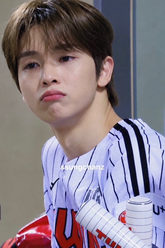 ssungchanz's tweet photo. 성찬 •᷄ɞ•᷅ 귀여움 https://t.co/NCBXU2fb1n