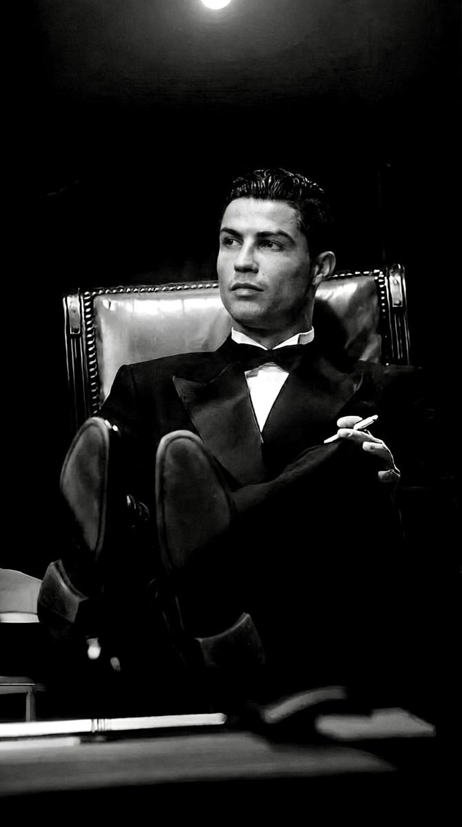 Ardeu_'s tweet photo. Sem Corrupção 
Sem Doping 
Sem Fraude na atribuição de Prémios 
Sem Negreira 
Sem Blater 
Sem Infantino 
Sem proteção dos mídias  

O rosto de quem venceu um sistema completo.
A imagem mais pura e limpa do futebol✨🐐! https://t.co/Bq0u1nNs1Y
