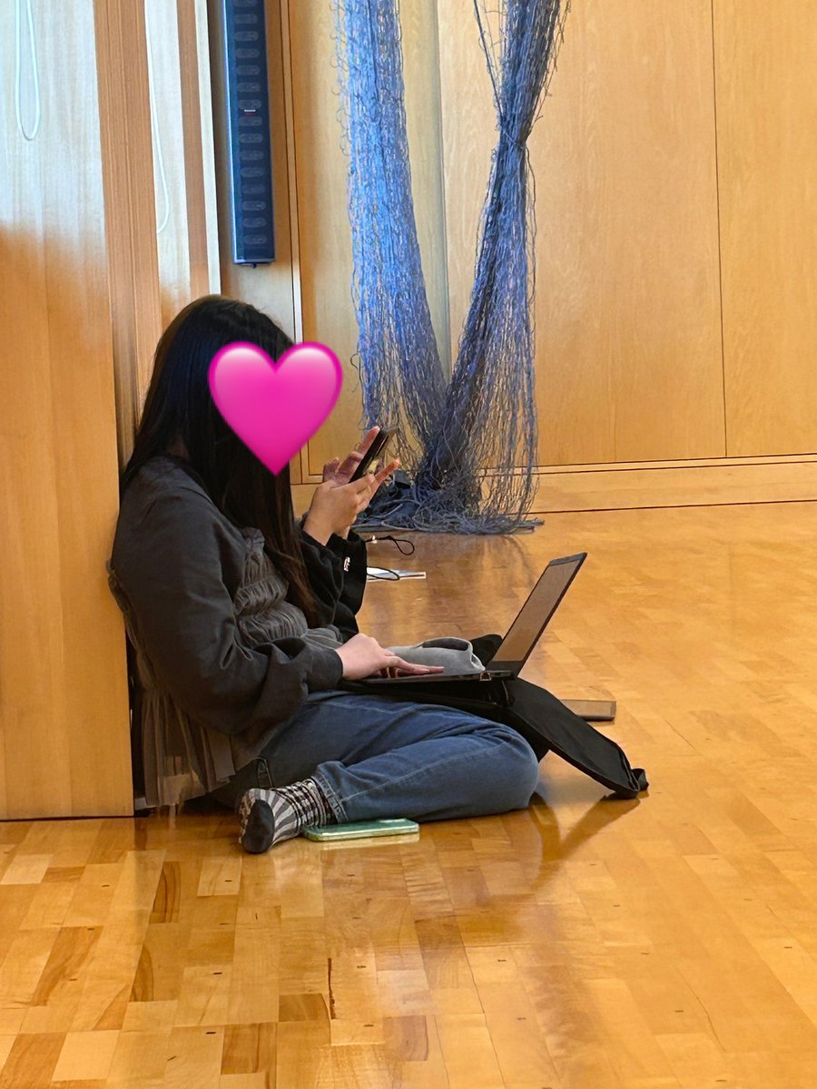 engeki_kwu's tweet photo. 🍀おるてん便り✉️

上演まで3週間を切りました😮
細かい動きまで調整していきます！
音響照明チームの作業風景も添えて🤌

🍀10/24・10/25 『幸便に託して』
✉️ご予約はこちらから！
▷https://t.co/8ML5qWf1HV

#劇団オルテンシア
#おるてん便り https://t.co/RZyFOR65Op