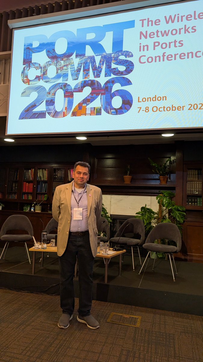 zahidtg's tweet photo. Attending #Portcomms - wireless networks in the ports conference https://t.co/kNw60Sr4gN