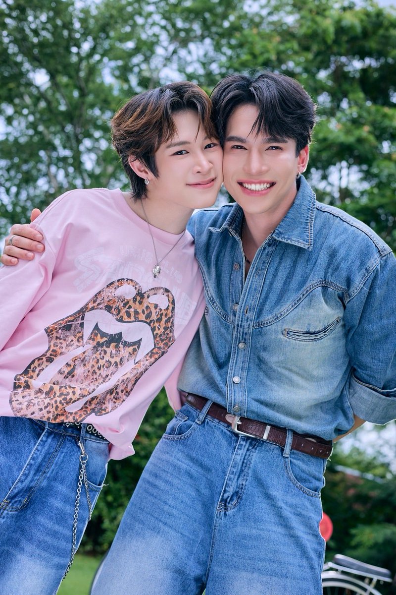 natasittttt's tweet photo. พลังแม่เหล็กเคลื่อนที่ 

LOVE BATTERY OST YOUR THIRD

#พลังบวกเคลื่อนที่ByMax https://t.co/R6jDyJDmxx