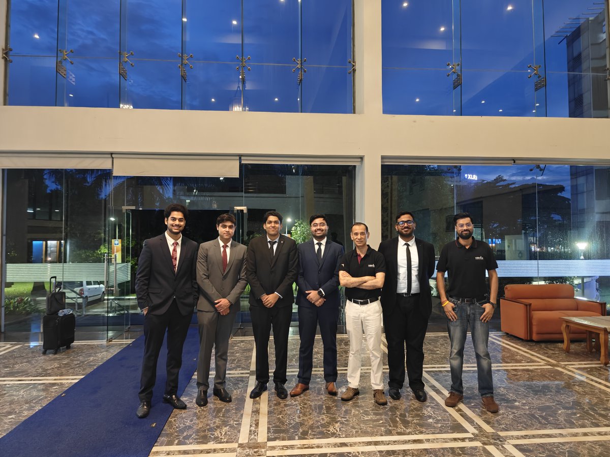 VectorConsultin's tweet photo. We welcome Dheemanth Katravulapalli, Abhishek S Sharma, Daivic Neil Trivedi, Keshav Kishor and Aniket Singh from @XLRIJamshedpur to our Summer Internship Batch of 2027.

We look forward to having you all onboard. https://t.co/ujARWscGj6