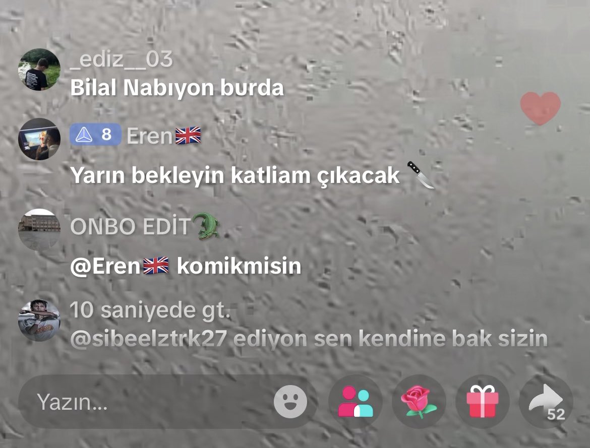 KaosMagazin2's tweet photo. Esenyurttaki okulun önünde canlı yayın açan birinin yaptığı yorum ! @SiberayEGM @abakingurlek hesabı bu! https://t.co/w6iRSddstQ