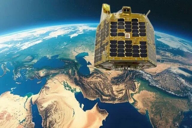 SputnikInt's tweet photo. Iran targets sub-meter satellite resolution in major Earth-observation push

Iran is designing and building remote-sensing satellites with one-meter and sub-meter resolution, according to Hassan Salarieh, head of the Iranian Space Agency.

He noted that:

design work on some satellites is complete and  manufacturing will begin soon

🔸the multi-year program aims to create constellations spanning resolutions from better than one meter to several dozen meters, enabling diverse applications through combined data

🔸imagery from existing satellites such as Khayyam and Paya is already being supplied to government bodies, including the National Cartography Center, for mapping, agriculture, water resources, and crisis management

Salarieh stressed that satellite data must be turned into value-added products, and that future satellites will be designed according to the needs of specialized users.