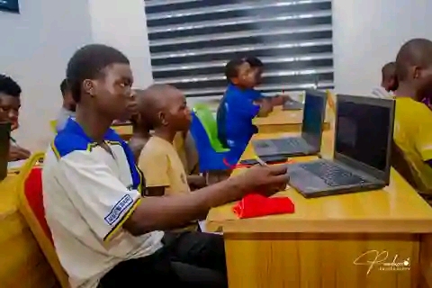 honour72941's tweet photo. 6 weeks of Java Summer Boot Camp completed
It was a great experience learning Java, practicing with code, and understanding how things work step by step. I learned a lot and I’m grateful for the experience.
#LangtangInnovationHub #WeBuildSTEM #STEMGarageAfrica https://t.co/l2SwH2Ee1Z