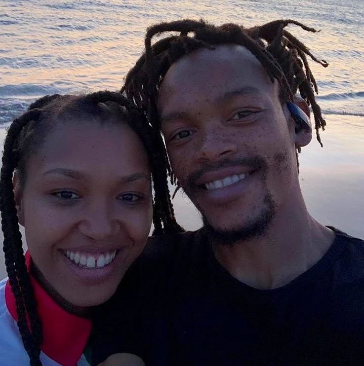 Amahashi_'s tweet photo. My goat went a got a woman that looks exactly like his Ex-Wife, I’m crying 😭😭😭😭😭😭 https://t.co/HcT7vDvksj