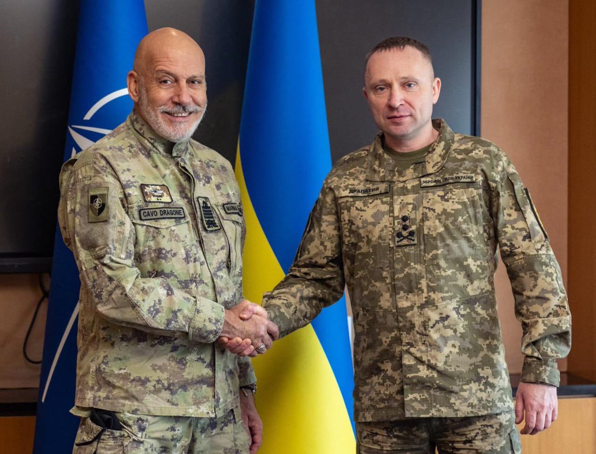 @angelshalagina: RT by @mikenov: 🚨 BREAKING: For the first time in 8 years, military leaders from all 32 NATO countries have arrived in Kyiv. They met with Ukraine’s Commander-in-Chief Mykhailo Drapatyi to discuss defense priorities and Ukraine’s b