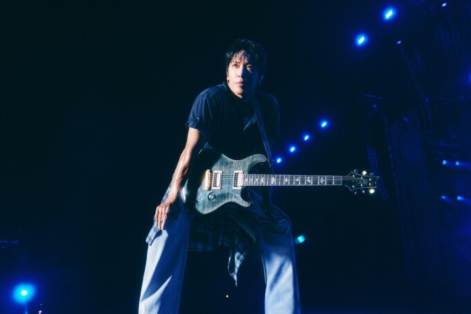 Kkorepo's tweet photo. 「#CNBLUE」、台湾でのイベントに出演…「エ・バ・ティ」の旗を掲げて情熱的なライブ（動画あり）
🔗https://t.co/7rSOsJooQN https://t.co/utCweei3O3