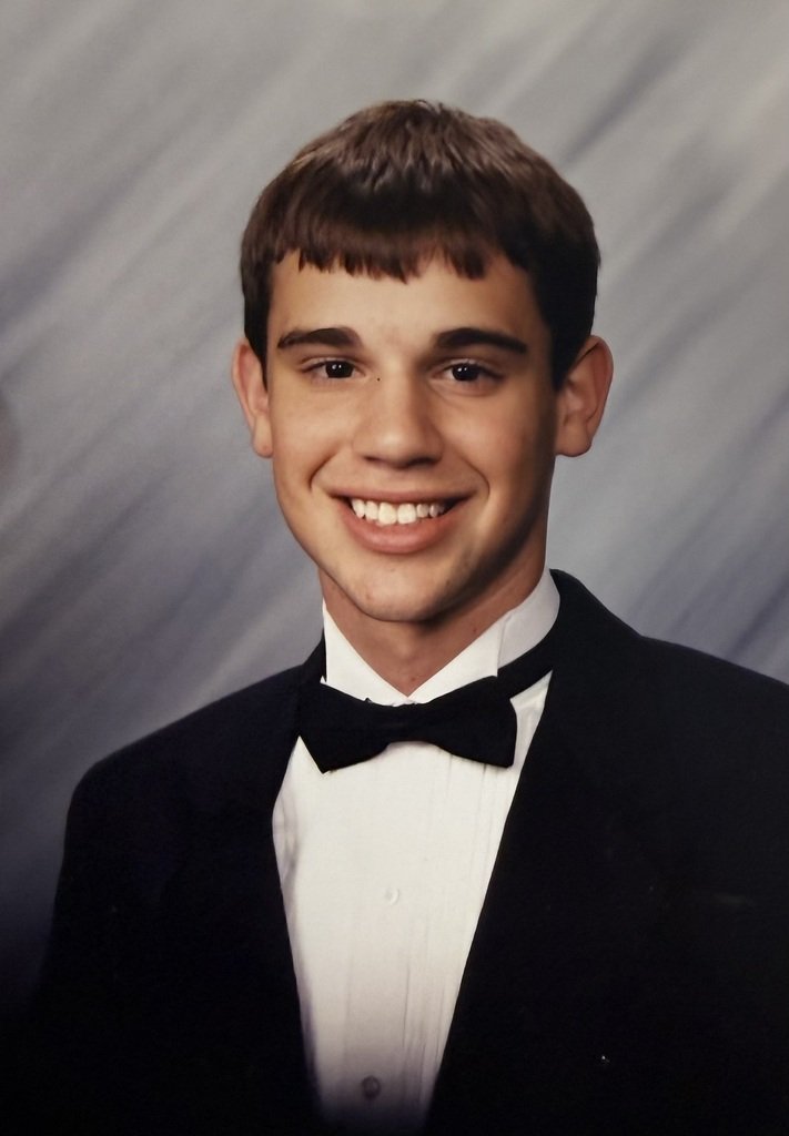 SpringWoodsHigh's tweet photo. Senior Photos are NOW ready for purchase! Just go to https://t.co/NghT4bpWLd and put in event code: FE221226 and order yours today! Make sure to purchase your yearbook too! Go to https://t.co/YOGczUTtbv now! https://t.co/gsZyzSnvXA