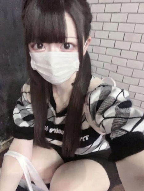 eleaw57575679's tweet photo. 全然予定ない。。
誘ってほしいなーー！
＃大阪 https://t.co/QesQNtkTZA