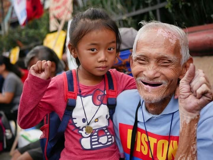 featpao's tweet photo. Paalam Tatay Elmer! 🕊️

Napakabigat malaman ang pagkawala mo pero mas mabigat ang iyong inalay na buhay para makibaka para sa mga tsuper. 

Simula noong ikaw ay makulong noong pandemya hanggang sa kasalukuyan lagi ka naming nakikita sa lansangan!

Magpapatuloy kami, tatay! ✊❤️‍🔥 https://t.co/VmeGdWMhWI