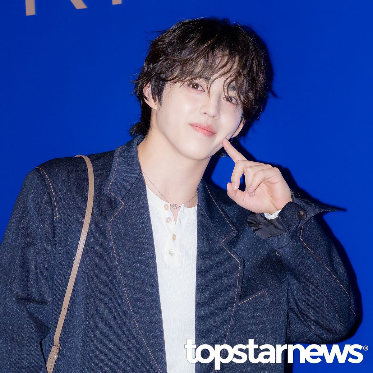 TeamSCOUPS's tweet photo. [EVENT] #SCOUPS at RIMOWA’s Seasonal Color Collection ‘Umber’ and ‘Ultramarine’ Launch in Seongsu-dong | via topstarnews

SCOUPS AT THE RIMOWA EVENT
#에스쿱스와_함께하는_리모와
#SCOUPSxRIMOWA
@pledis_17 @RIMOWA https://t.co/4tPRcMj3dM