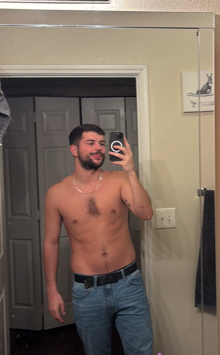 najackcli's tweet photo. I’ll have a day off one day…😴
#gay #houston #htx https://t.co/K658xpFrhM