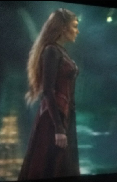BuzzCrave_'s tweet photo. First look at Scarlet Witch (Elizabeth Olsen) confronting Loki as she attempts to take his powers in ‘AVENGERS: DOOMSDAY’.

[Source: @RmanAndre2] https://t.co/hEGJuvNRdc