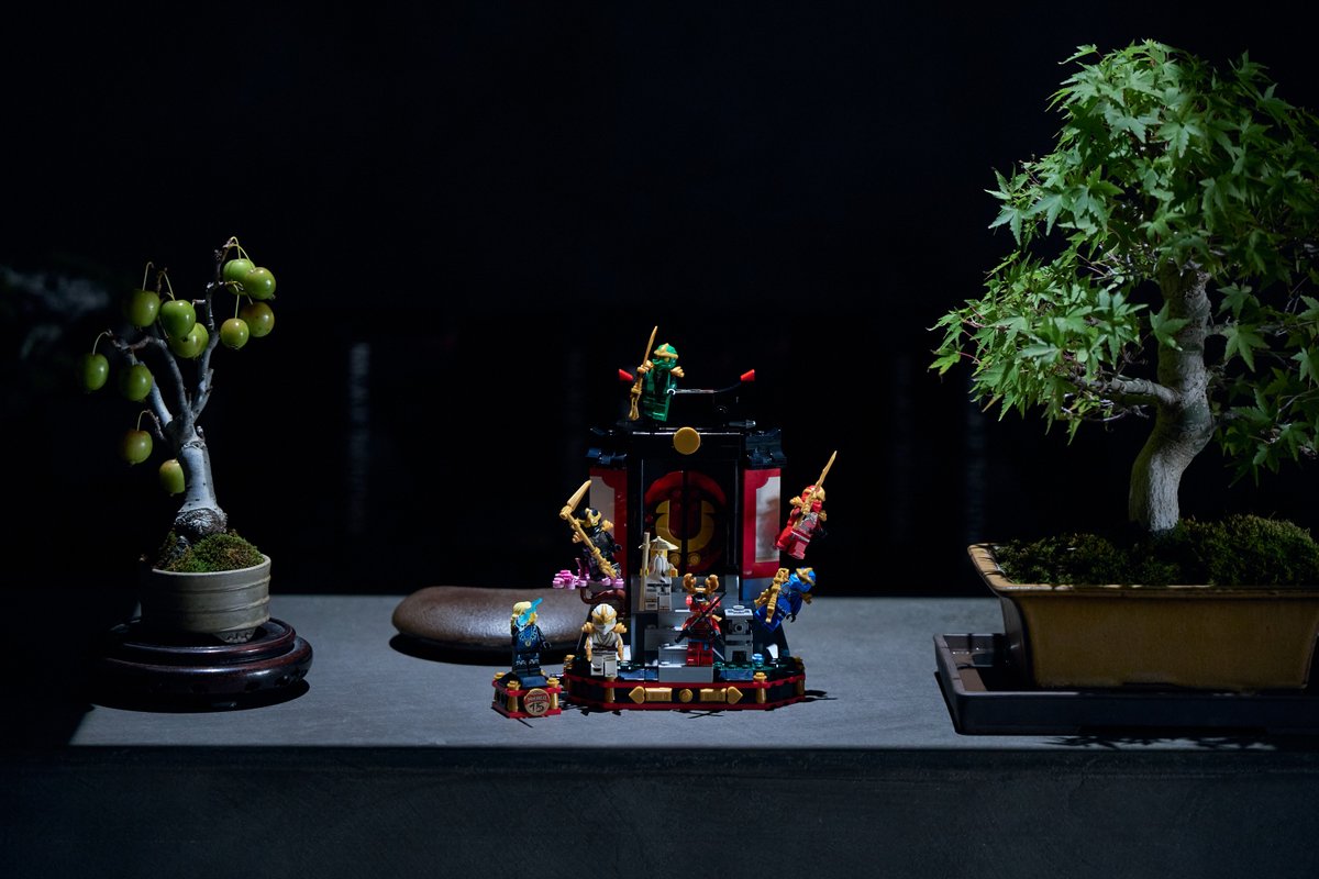 LEGO_Group_JP's tweet photo. レゴ ニンジャゴーと世界的アーティストFUTURAによる新たなクリエイティブ・パートナーシップが始動！

ニンジャゴーの世界とFUTURAのアートが織りなす、新たなクリエイティブに注目👀✨

9月25日に東京で行われたFUTURAへのインタビューの様子をお届け📸

#レゴニンジャゴー https://t.co/5qTioUtb7n