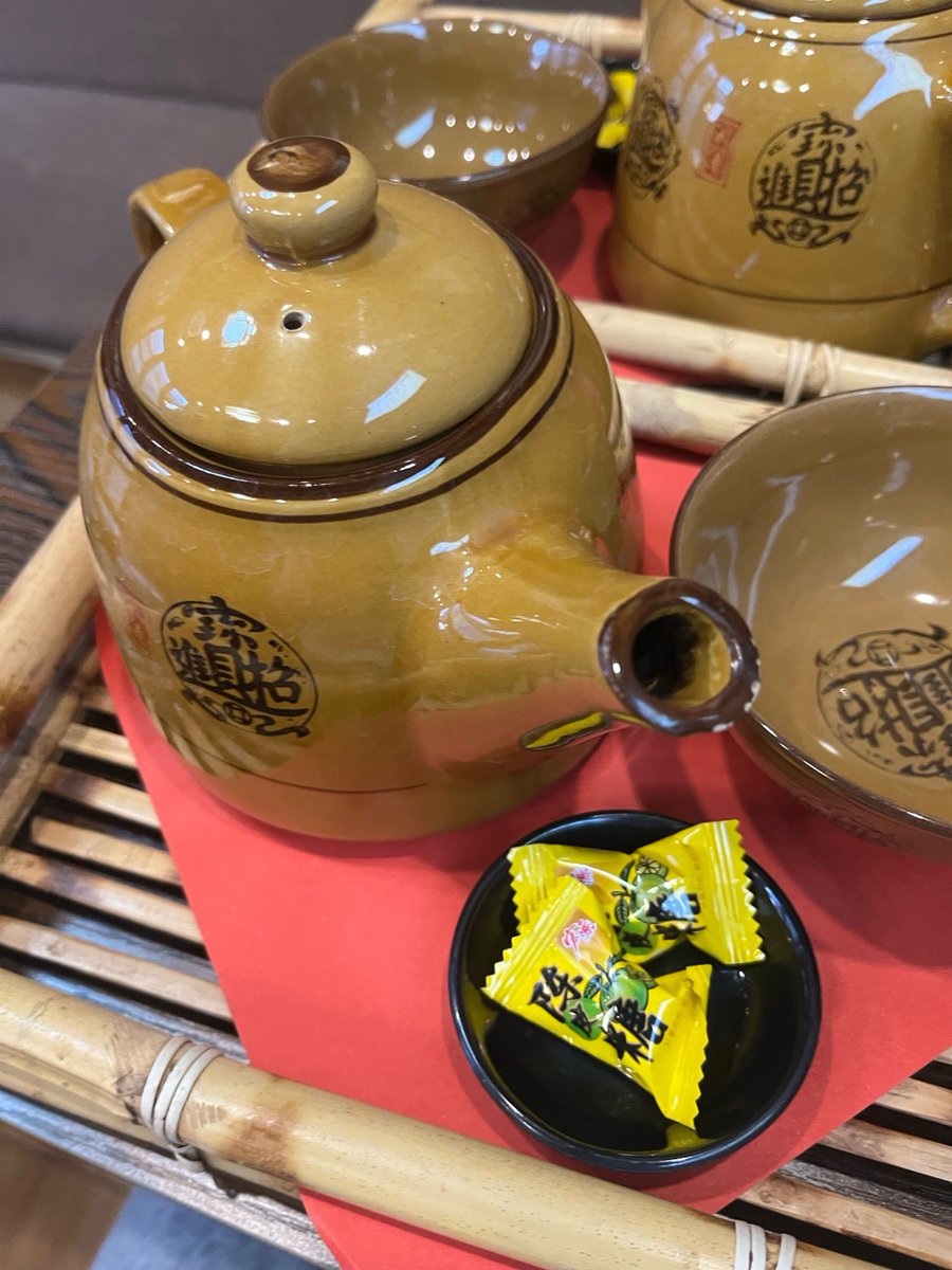 gojo_2309's tweet photo. When eating rare 倭牌 snacks, savor every crisp bite! https://t.co/YeBp2eVX8q