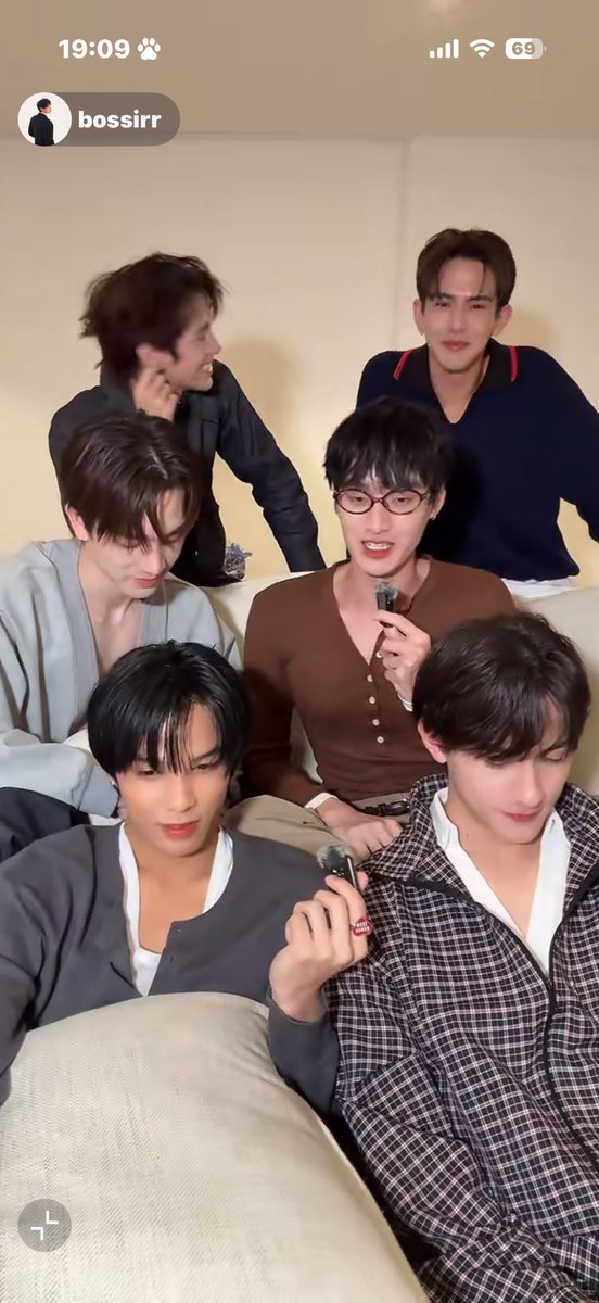 paii_wj's tweet photo. ชั้นรักแก๊งนี้มากๆ  🫶🏻🥺

Once Upon a Sun

#NOURTheSeriesEP9 https://t.co/DEjOXGypwe