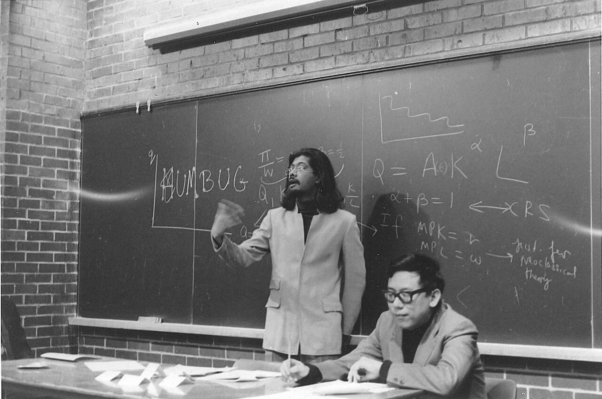 criticofpolecon's tweet photo. Very sad to hear. In 2020-2021 when I first started to seriously engage with political economy, his work was some of the first stuff I came across. Even though I was way over my head mathematically, I took a lot away from it. He also had serious aura. https://t.co/17sG1gJbpU