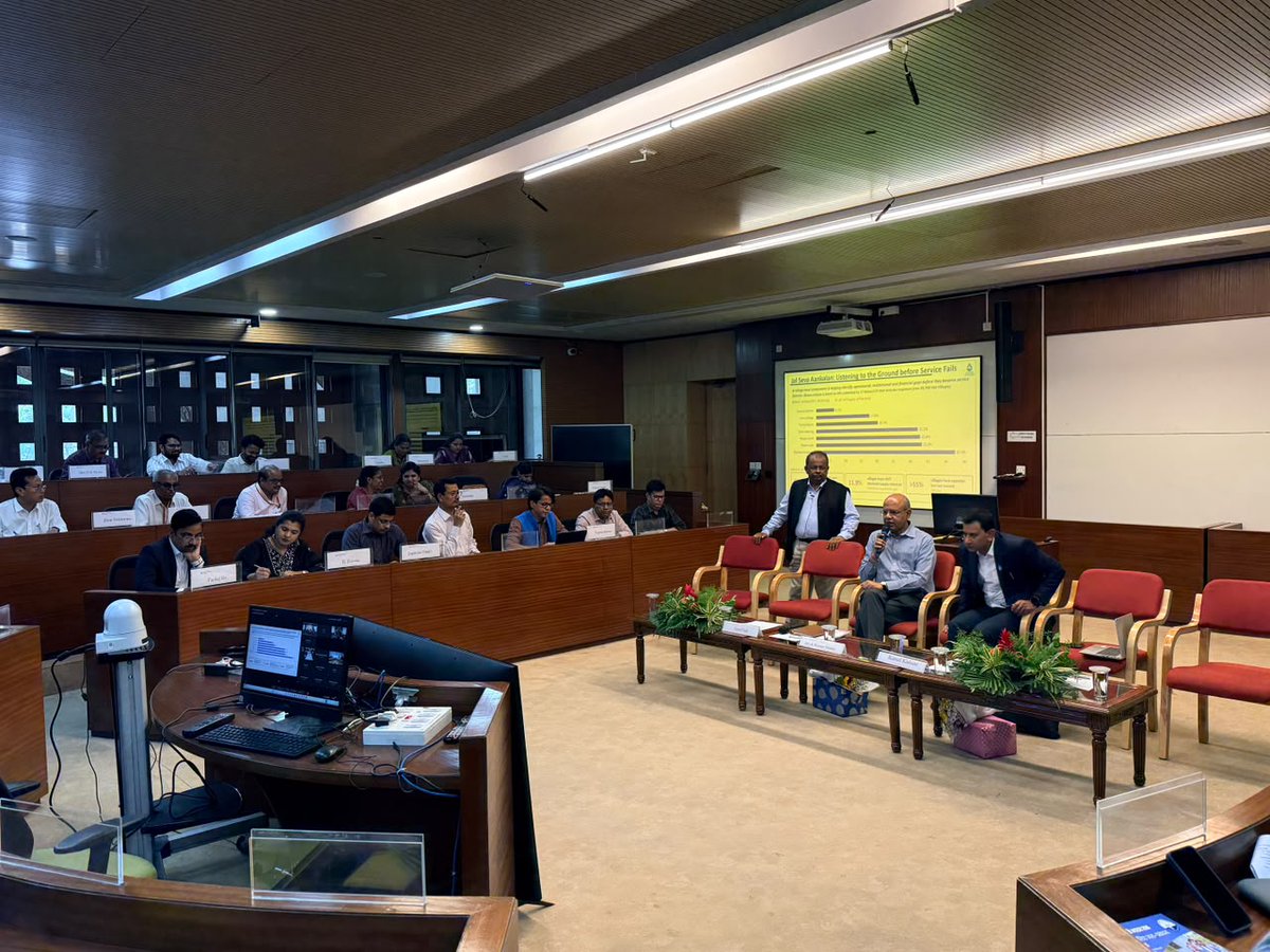 jaljeevan_'s tweet photo. Shri Ashok K K Meena, Secretary, DDWS; chaired the monthly review meeting with States/ UTs on progress and implementation status of #JalJeevanMission 2.0 at IIM Bengaluru, today.

#HarGharJal 

@PMOIndia @CRPaatil @VSOMANNA_BJP @PIB_India @iimb_official @ashokkmeena @PIB_India https://t.co/AQ2PGrU4aj