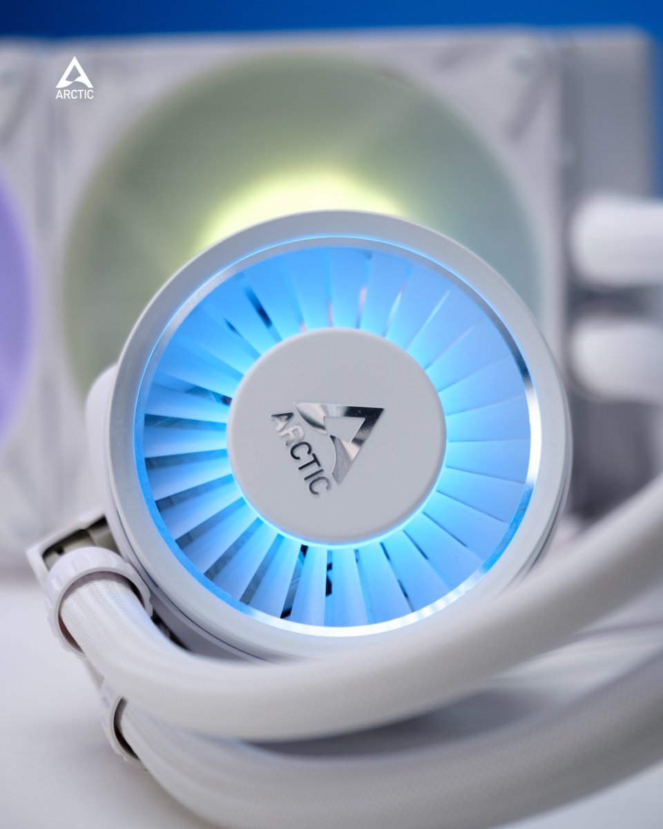 ARCTIChannel's tweet photo. All white. All in - Liquid Freezer III Pro 360 A-RGB (White)⚪

A white build only works when all detail matches. Three P12 Pro A-RGB fans on a premium 38 mm radiator, braided tubing, all in white, so nothing breaks the look.

Looks good, cools even better❄️
-
#ARCTICcooling https://t.co/SJS7aOys5H