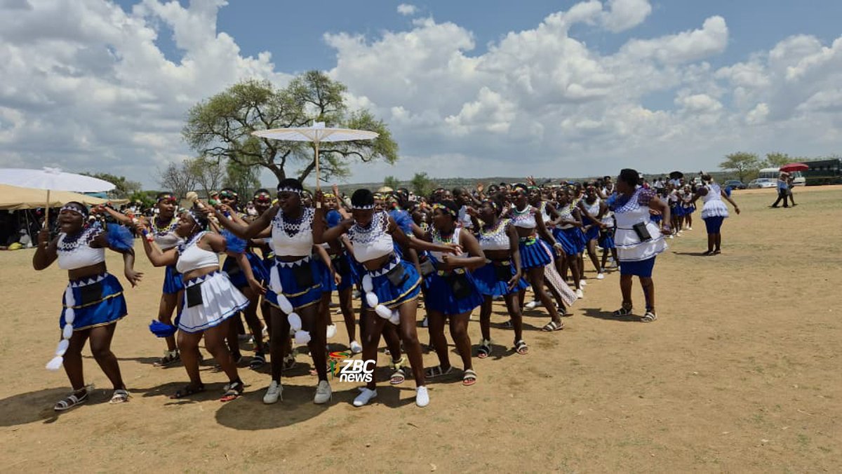 ZBCNewsonline's tweet photo. NOMALANGA SIGOLA INSTALLED AS CHIEF SIGOLA

Nomalanga Sigola has been installed as Chief Sigola in Umzingwane, Matabeleland South, succeeding her late father, Chief Zephaniah Sigola, who died in 2023.

#ZBCNews #ChiefSigola #NomalangaSigola #MatabelelandSouth https://t.co/ai5n3CmFoQ