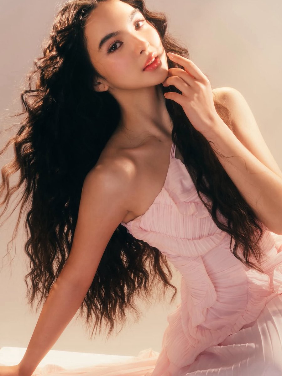 krispykaisha's tweet photo. ethereal https://t.co/JYMyFVslZh