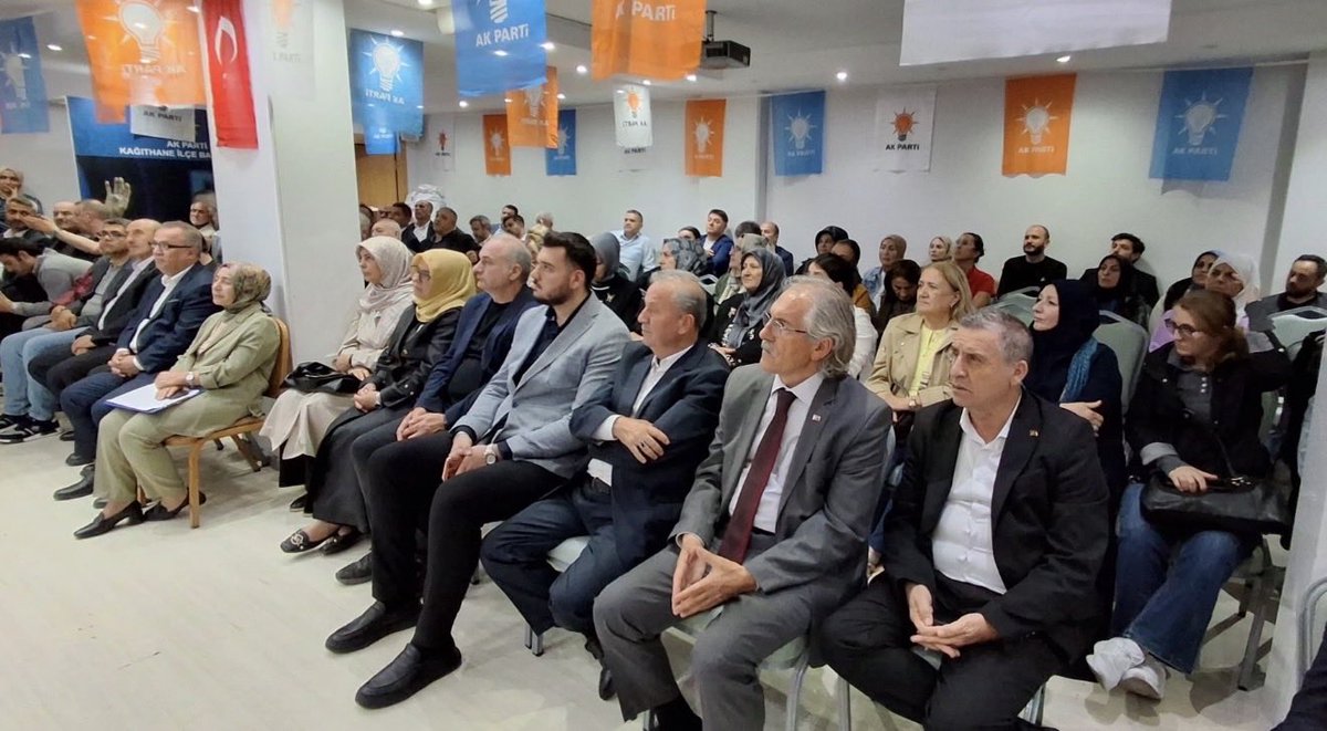 AhmetCanBarann's tweet photo. 📍 KAĞITHANE

İl Başkan Yardımcımız @drfatihtuna , Kağıthane Belediye Başkanımız @MevlutOztekin ve İl Yönetim Kurulu Üyemiz @ahmet_keserci ’nin katılımlarıyla, üç kadememiz ve mahalle başkanlarımızla Yerel Yönetimler Gündemli Danışma Meclisimizi gerçekleştirdik. https://t.co/7NeHqThy1C