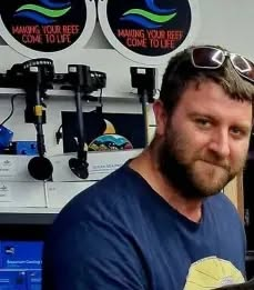 tiger26931's tweet photo. This is Jordan Turnbull who was convicted in 2021 of raping a pony over a three month period with his friend which he filmed.
West Lothian Council have granted his company a licence to operate a pet shop (Astarte, Armadale). https://t.co/jFuNlMPd4B