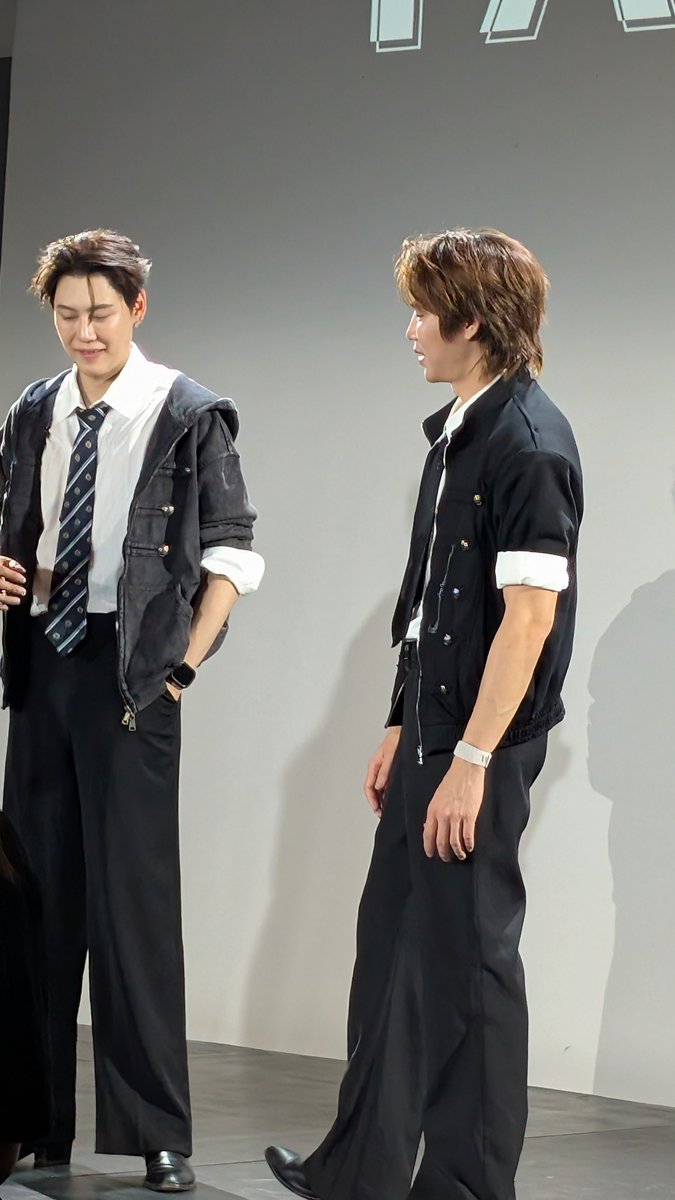 sotarzh's tweet photo. #แต่ก่อนยังไม่เป็นแฟน ทั้งกอดทั้งหอมทั้งอวนอวย=ไม่เขิน
#ตอนนี้เป็นแฟนแล้วแค่มองตา=เขินอายจนตัวบิด5555(นี้ใช่ไมที่เค้าว่าถ้าวายเป็นแฟนกันจริงจะมีอาการแบบนี้)ขอผู้รู้มาชี้แจงที https://t.co/7j1EzyJXyY