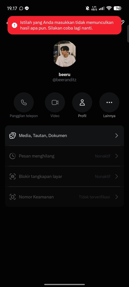 ernesraaa's tweet photo. sorry, fresh banget nih barusan banget. hati hati ketipu sama akun ini. niat baik beli robux, malah ditipu hahaha. bantu share guys 😂 https://t.co/xWyOyiW7JR