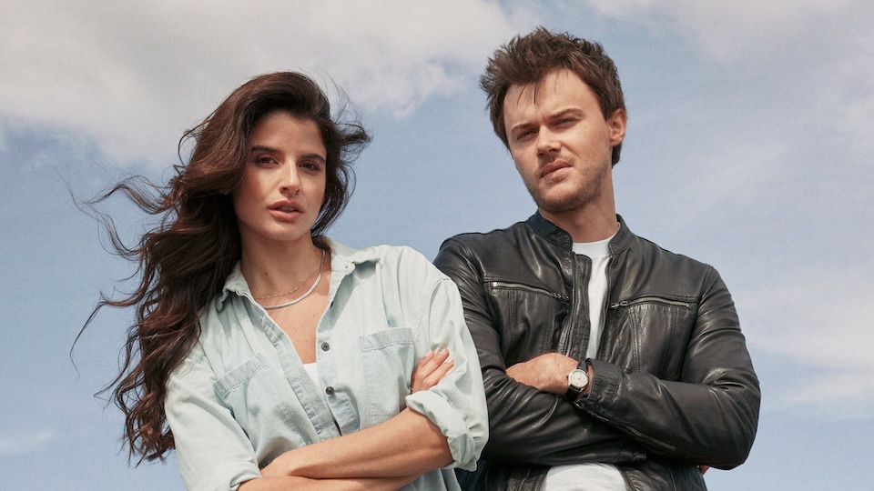 MusebyClio's tweet photo. ICYMI: Verizon casts Chris Briney in moody retro love story—with a twist at the end. https://t.co/gEbsRhtlmB https://t.co/NLJ6LWljze