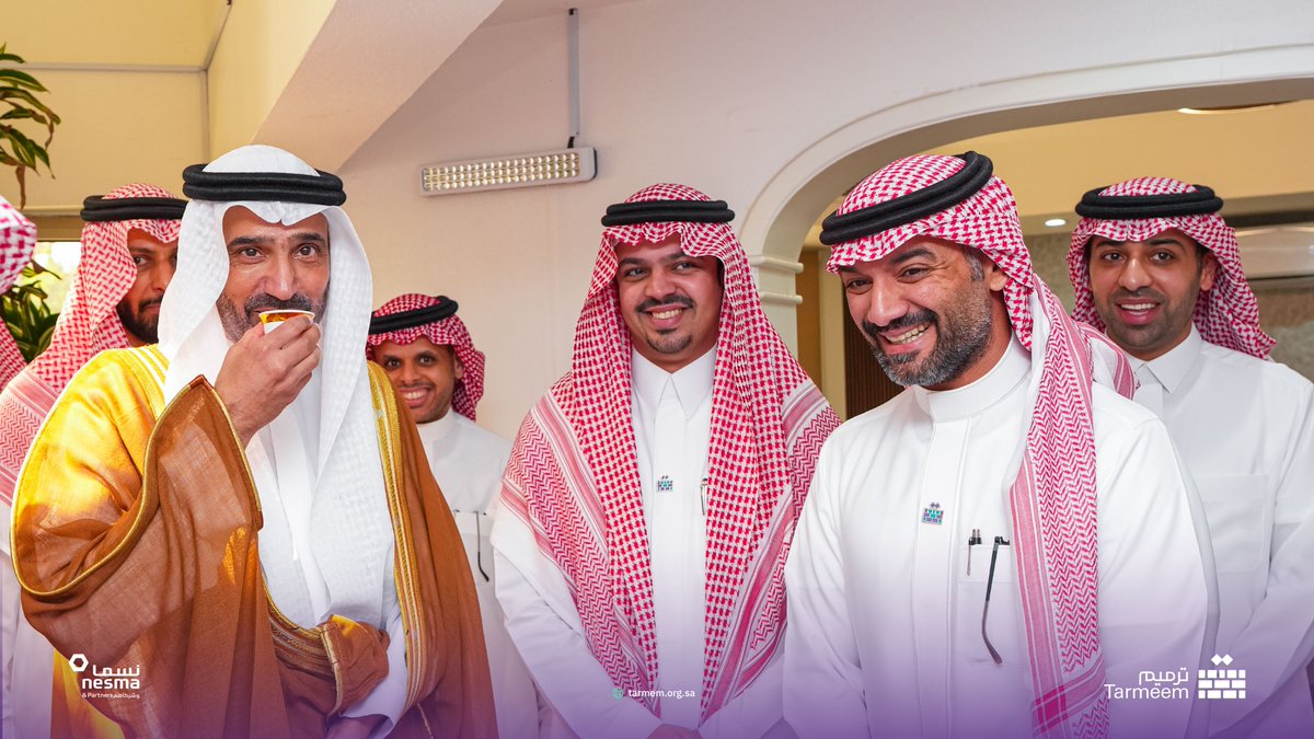 tarmeemCharity's tweet photo. استضافة جمعية #ترميم  معالي المهندس أحمد بن سليمان الراجحي، #وزير_الموارد_البشرية_والتنمية_الاجتماعية وكان في استقبالة رئي�� مجلس الإدارة م. حمد الخالدي وعدد من أعضاء المجلس اطّلع في زيارته على جهود الجمعية ومبادر��تها التنموية في توفير جودة الحياة الكريمة للأسر المستفيدة في منازل آمنة وملائمة إلى جانب تجربتها في تمكين المتطوعين وإشراك المجتمع، وبناء الشراكات والتكامل مع القطاعين الحكومي والخاص؛ بما يسهم في توسيع نطاق الأثر واستدامته.
