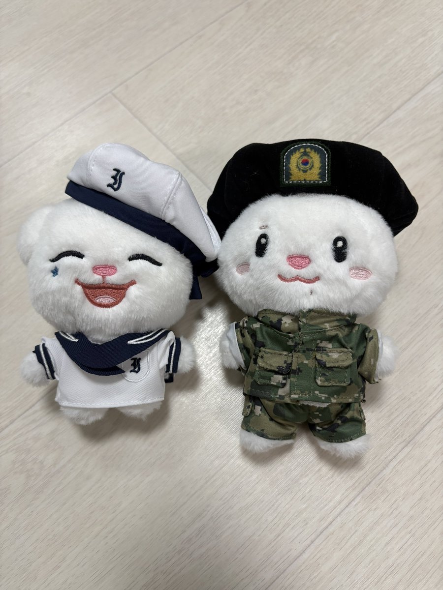 eno_ovo's tweet photo. 와 해군육군 https://t.co/L2d59bh0ZH