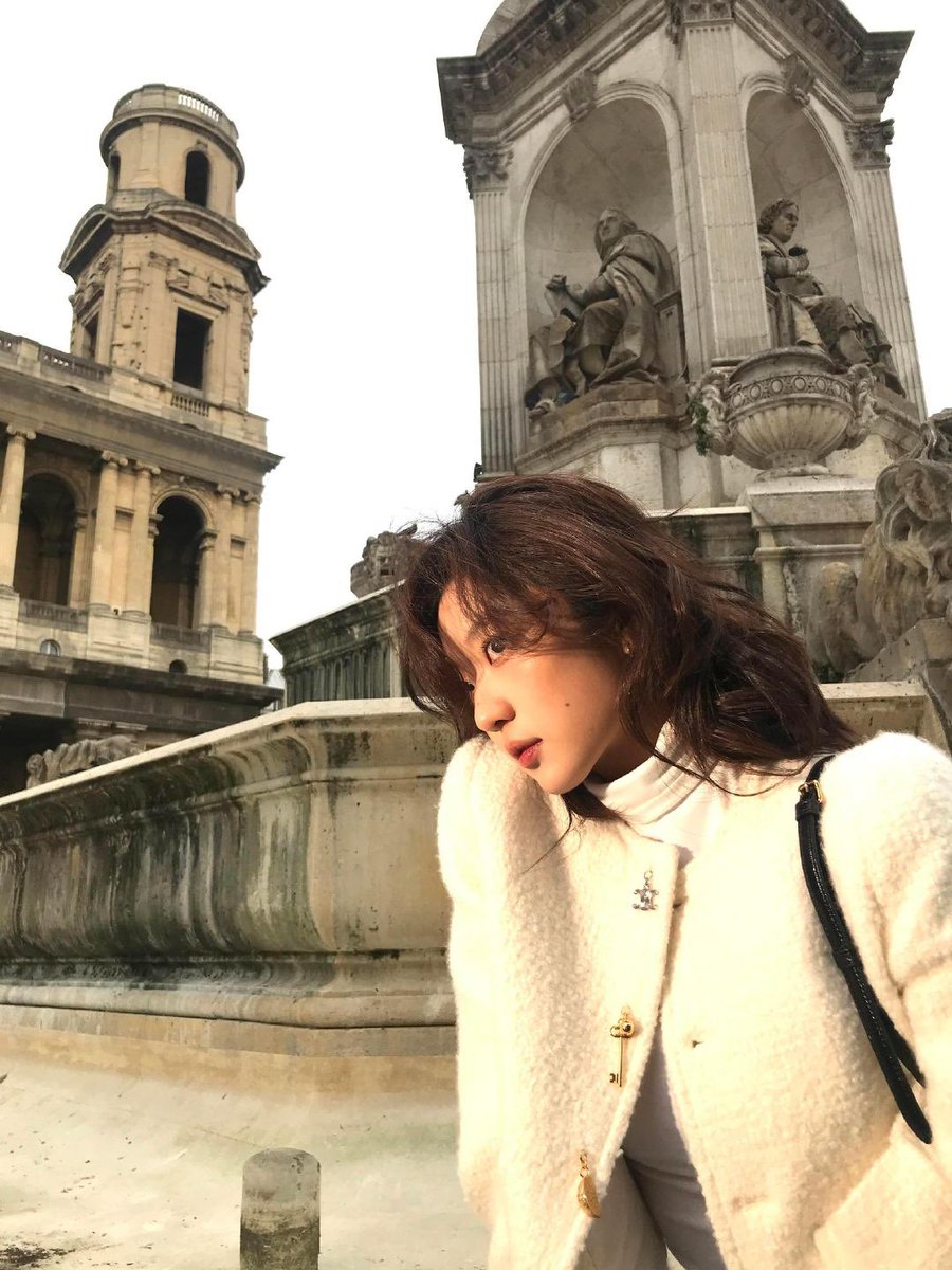 ssunqian's tweet photo. The fun part of having an overseas schedule? Even if the sightseeing is technically still part of work, hahaha. But honestly, I’m already counting it as a little vacation for myself. It’s been really refreshing here. I just wish I could stay a little longer. https://t.co/HR6FSzf6wD