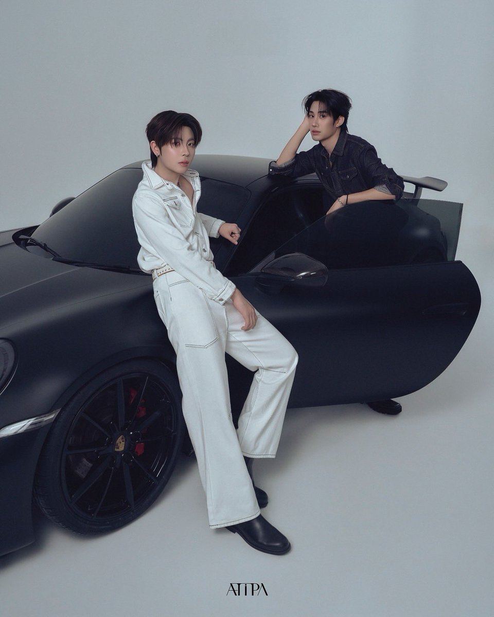 Atipashopstore's tweet photo. ATIPA X TLEFIRSTONE ✨
ครั้งแรก! กับ Presenter คู่ชายคู่แรกของแบรนด์ ✨ 

เพราะความเท่ไม่มีไซซ์ ความปังไม่มีเพศ
#CoolNoSize #CoolNoGender 💥

พร้อมรับชมรูปเริ่ดๆกันรึยังคะ?? 👀📸

#ATIPA #atipaxtlefirstone #ATIPASHOP https://t.co/MMMwjjQ0gz