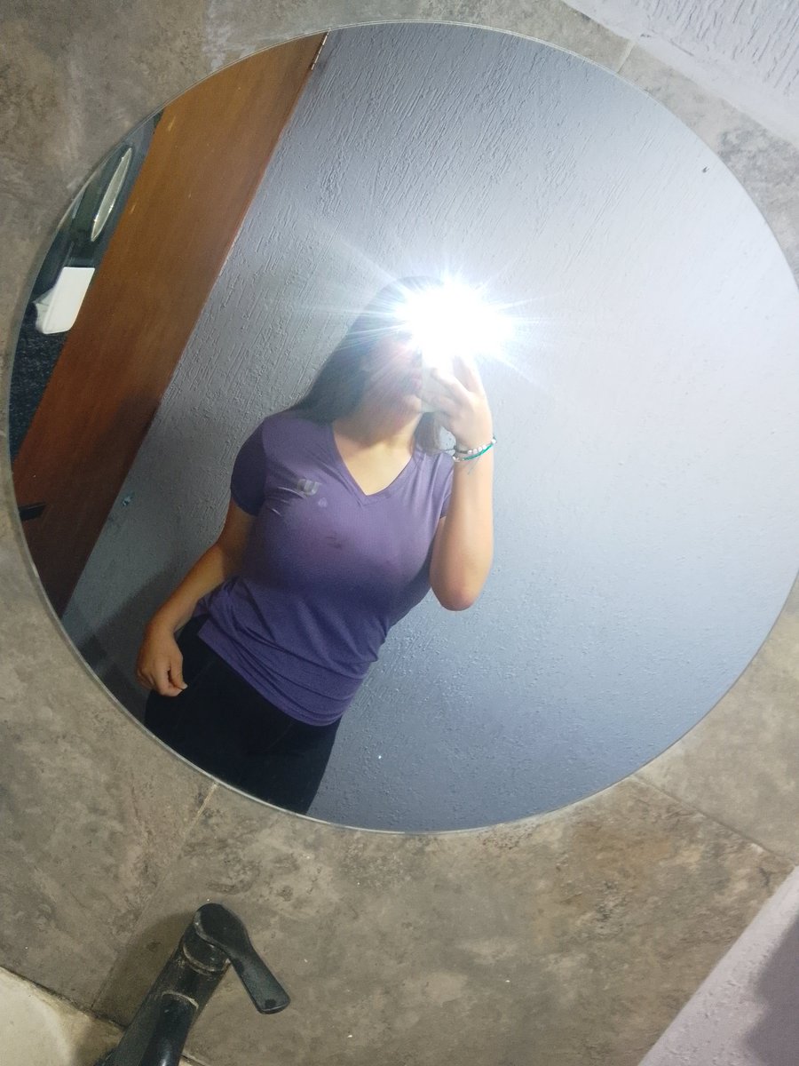 natty4r0's tweet photo. Volveré al gym la siguiente semana 😆 https://t.co/FiRMGFVugD