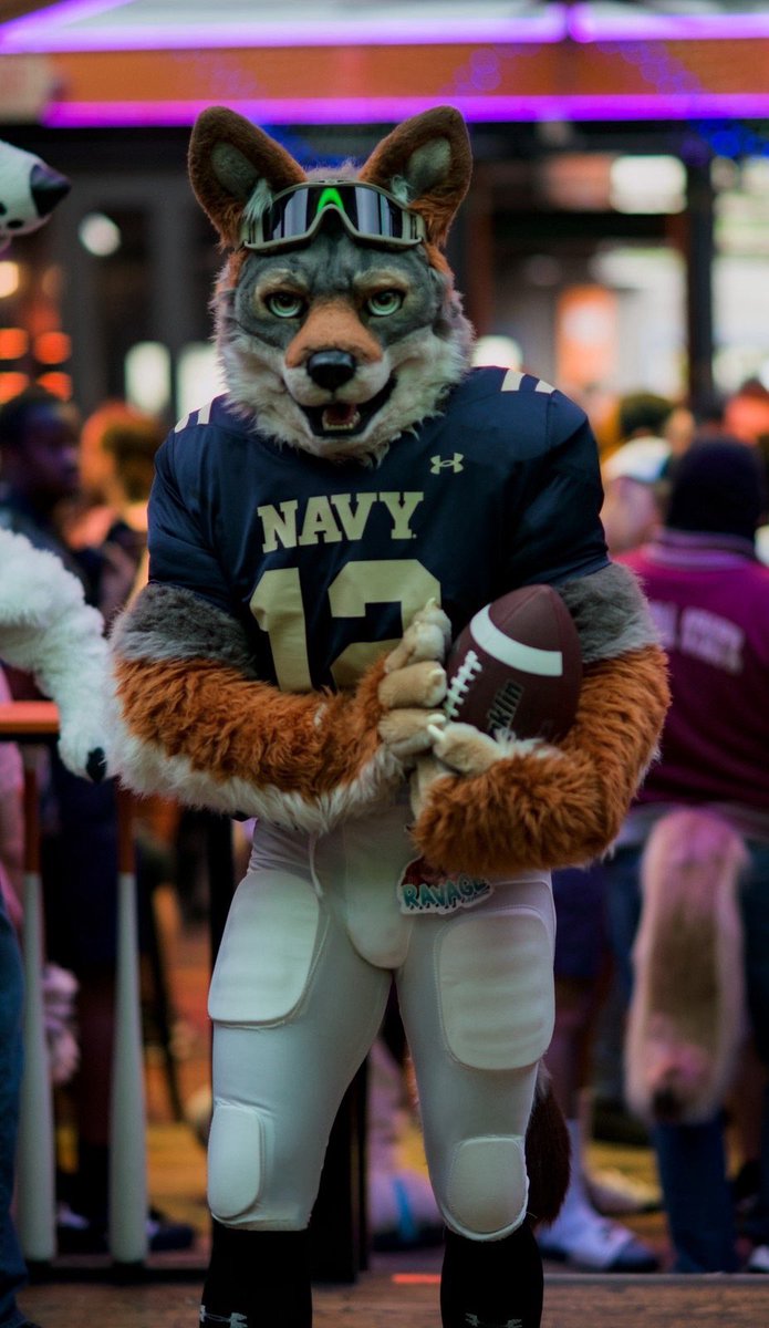 RavageGeneral's tweet photo. Happy Humpday y’all! 🏈
#DCFM
📷: @dieDoktor
🍸: @PitchersDC https://t.co/wLGDONFBSe