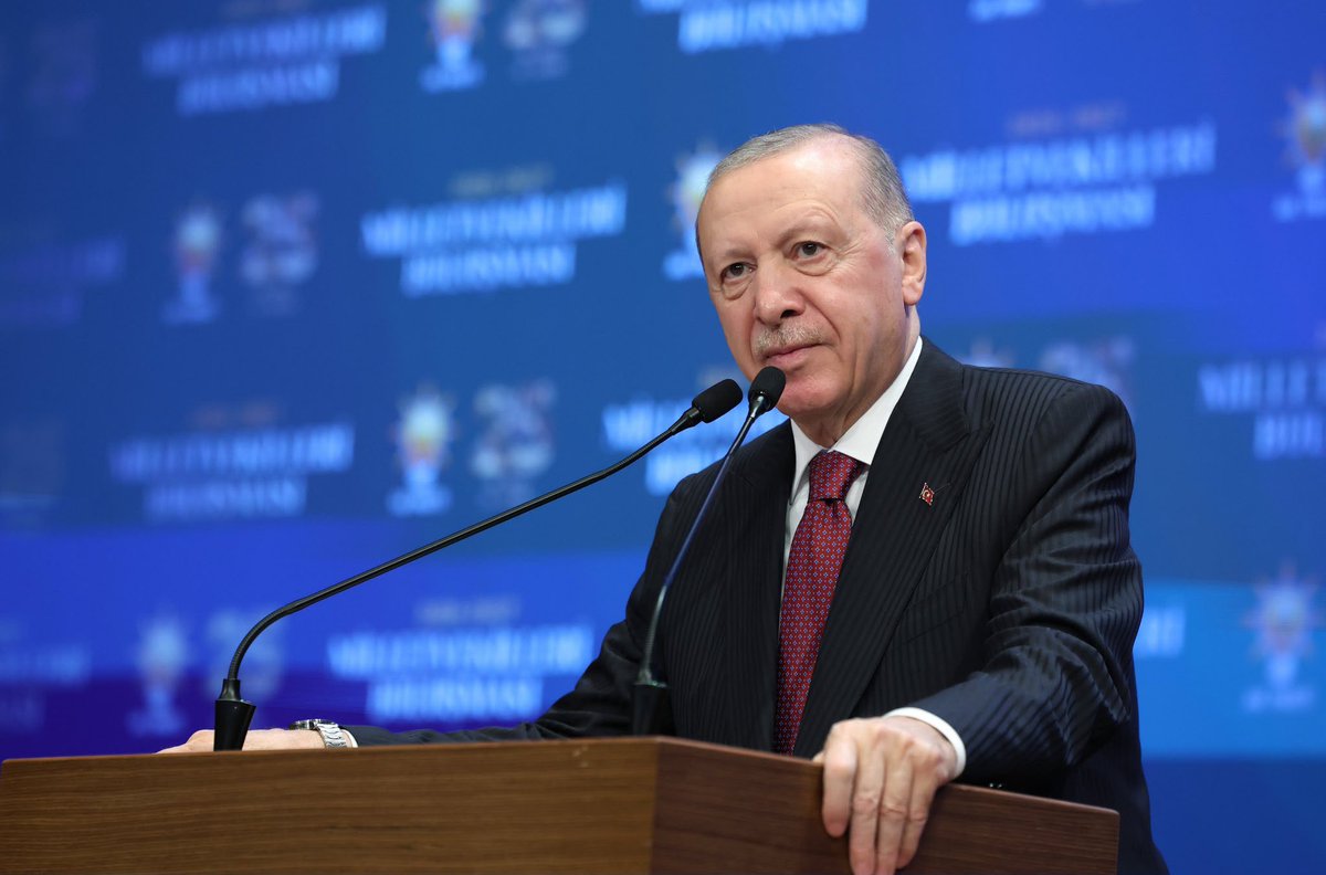 y_konal's tweet photo. 📍AK Parti Genel Merkezi 

Genel Başkanımız ve Cumhurbaşkanımız Sayın Recep Tayyip Erdoğan’ın teşrifleriyle gerçekleştirilen Yasama Yılı Açılış Toplantısı’na katıldık. 

Türkiye Yüzyılı hedeflerimize; yenilenmiş teşkilatımız, güçlü dava bilincimiz ve sarsılmaz birlikteliğimizle daha kararlı yürüyeceğiz.

Allah birliğimizi, beraberliğimizi, kardeşliğimizi daim eylesin.