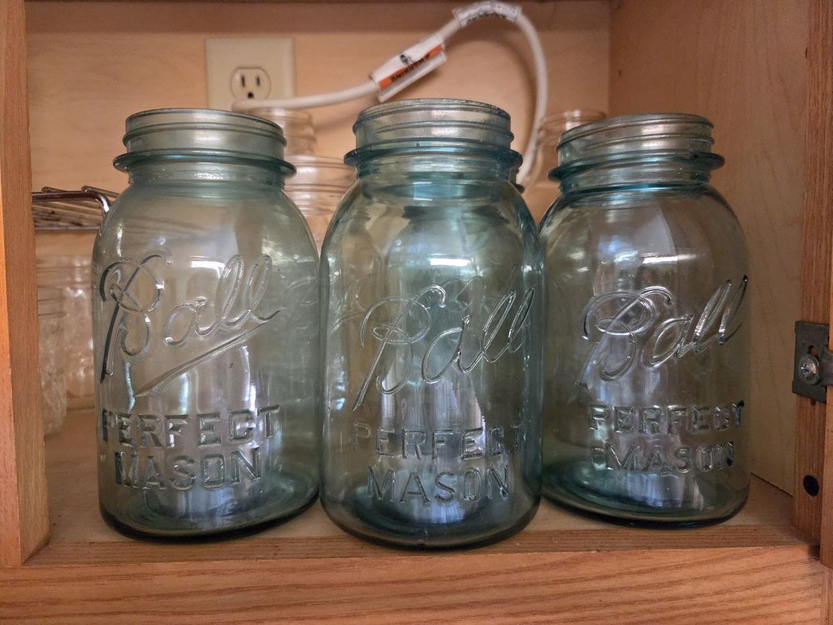 pythonrocksnake's tweet photo. TIL the lovely blue color of our vintage Ball canning jars (as well as telegraph insulators of the same glass) comes from the distinctive mineral content of a single Indiana sand dune that was mined away to nothing in the early 20th century.

That's pretty wild. https://t.co/B8YOtXBIp8