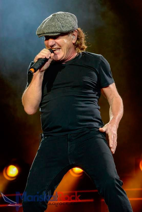 TheExtremeMusi1's tweet photo. Settle a bet for me. 

Bon Scott or Brian Johnson

??? https://t.co/nM8nCK54qF
