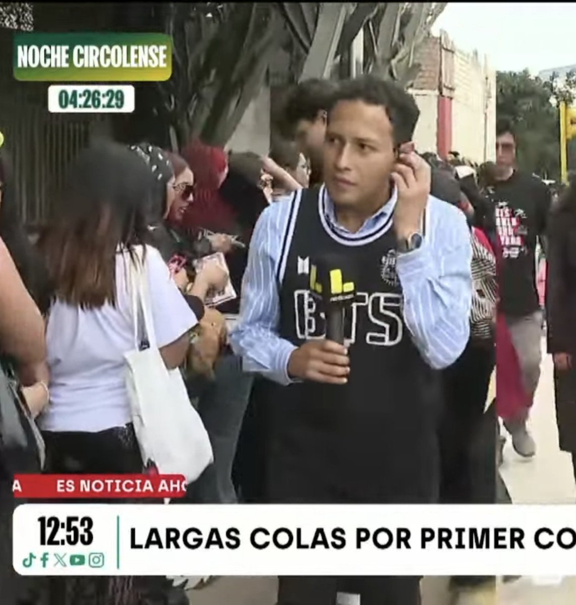 ttkoovr's tweet photo. LA CAMISETA DEL PERIODISTA JAJKSJSLDJAKDJAS gracias por tanto @Latina_pe https://t.co/PYgqGy50W9